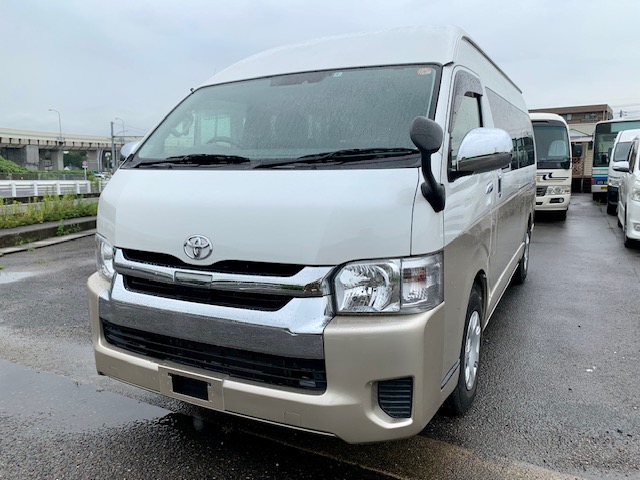 トヨタ・ハイエースワゴン グランドキャビン TSS