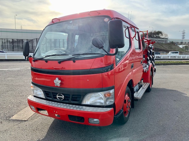 日野・デュトロ　消防車